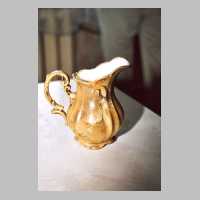 080-1028 Pregelswalde 2004 - Dieses Milchkaennchen aus deutscher Zeit wird noch heute als Milchgefaess benutzt.JPG